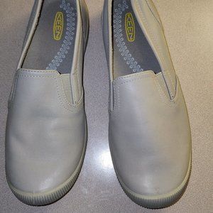 Keen Lorelai soft leather slip-on shoes, women's size 8.5 - new, never used